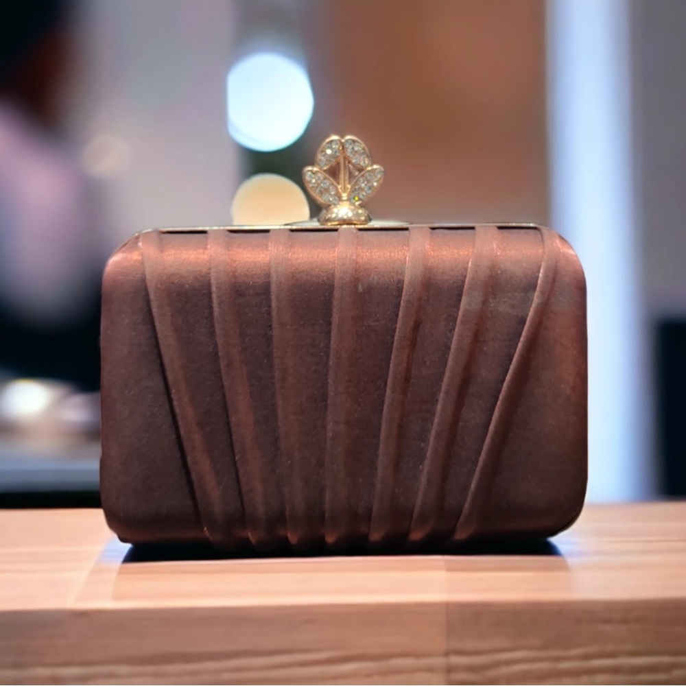 Brand New trendy clutch!